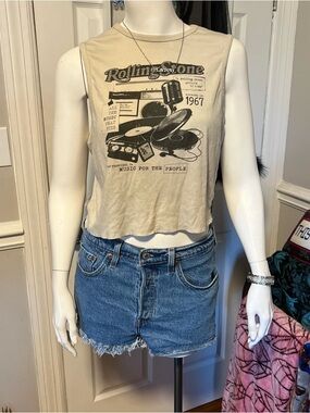 Rolling Stone Graphic Cropped Tank – Beige – S/M